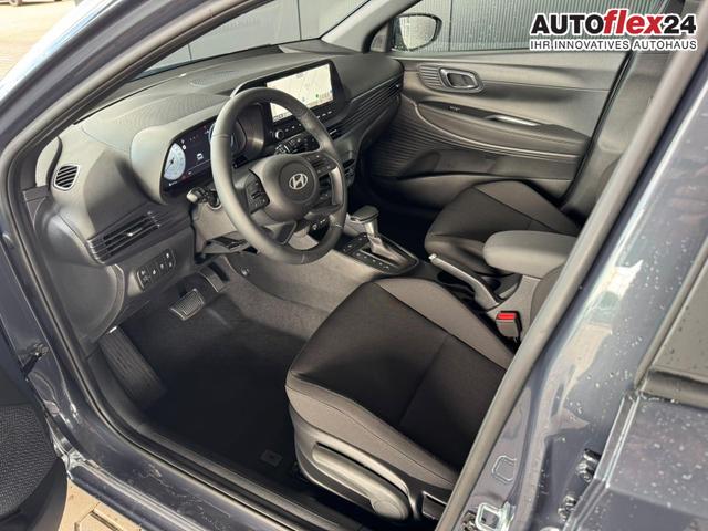Hyundai i20 Black-Line STYLE 1,0 T-GDi 7-DCT / Navi Tempomat Spurhalteassistent Kamera Sitz + Lenkradheizung LED 