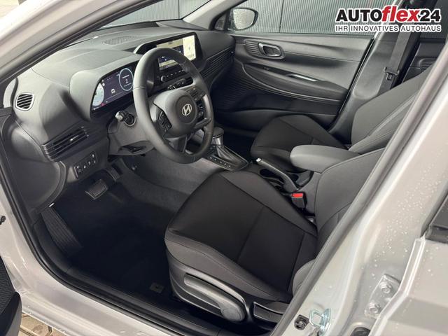 Hyundai i20 Black-Line STYLE 1,0 T-GDi 7-DCT / Navi Tempomat Spurhalteassistent Kamera Sitz + Lenkradheizung LED 