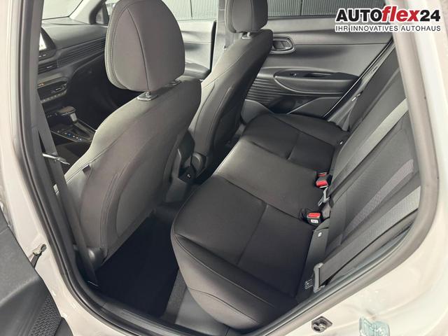 Hyundai i20 Black-Line STYLE 1,0 T-GDi 7-DCT / Navi Tempomat Spurhalteassistent Kamera Sitz + Lenkradheizung LED 