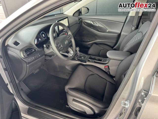 Hyundai i30 Kombi Comfort Line 1.6 T-GDI 2WD 7-DCT AT / Tempomat Kamera PDC vorne + hinten Sitz Lenkradheizung LED Alu 16'' 