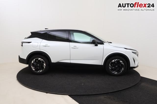 Nissan Qashqai N-Connecta Winter Comfort + PANO 2 Tone 