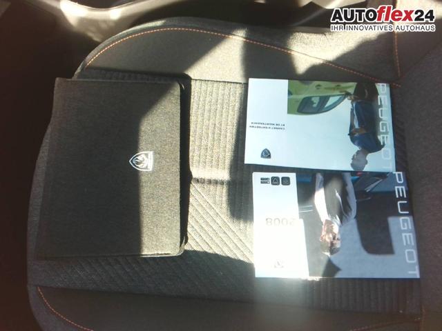 Peugeot 2008 Style 1.2L (1199cc) gasoline, 100 hp, S&S, 6-speed manual 