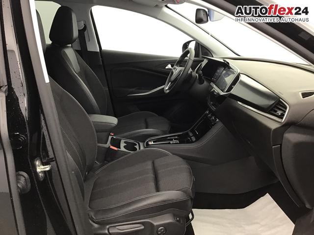 Opel Grandland GS 1.2 GASOLINE 130hp 