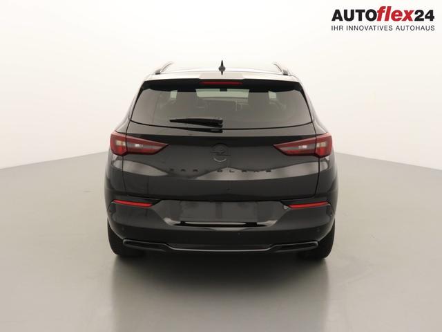 Opel Grandland GS 1.2 GASOLINE 130hp 