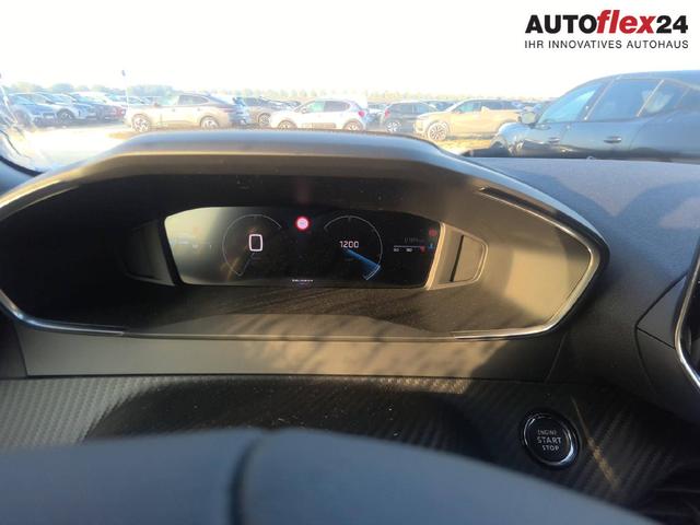 Peugeot 2008 Allure 1.2L (1199cc) Gasoline 100hp S&S, 6-speed manual 