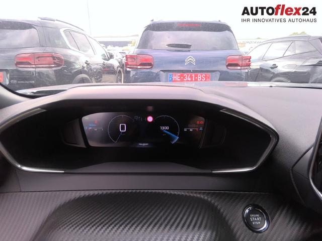 Peugeot 2008 Allure 1.2L 100hp S&S (6-speed manual) 