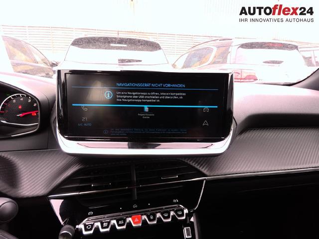 Peugeot 2008 Style 1.2L (1199cc) 100 hp S&S (3-cyl) with 6-speed manual 