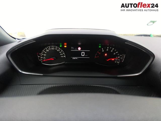 Peugeot 2008 Style 1.2L (1199cc) gasoline 100 hp S&S, 6-speed manual 