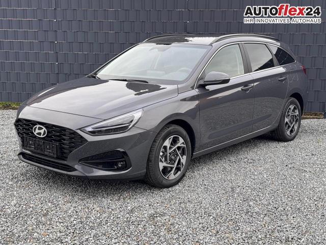 Lagerfahrzeug Hyundai i30 Kombi - Family Automatik Smart Paket