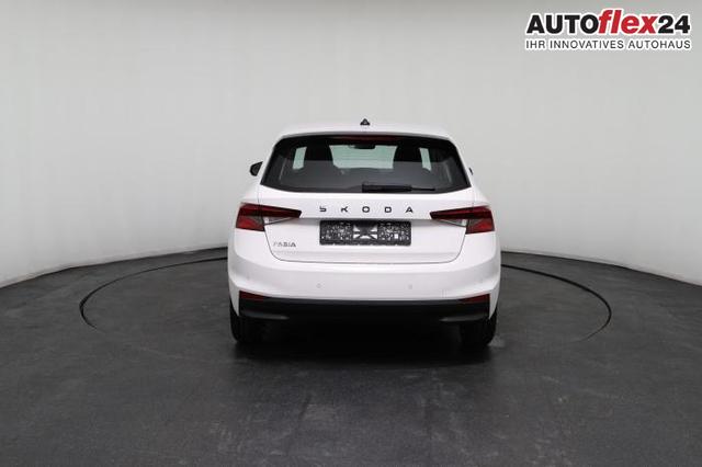Skoda Fabia Essence (Essence) 1.0 TSI 70kW (95 PS) 5-Gang Schaltgetriebe 
