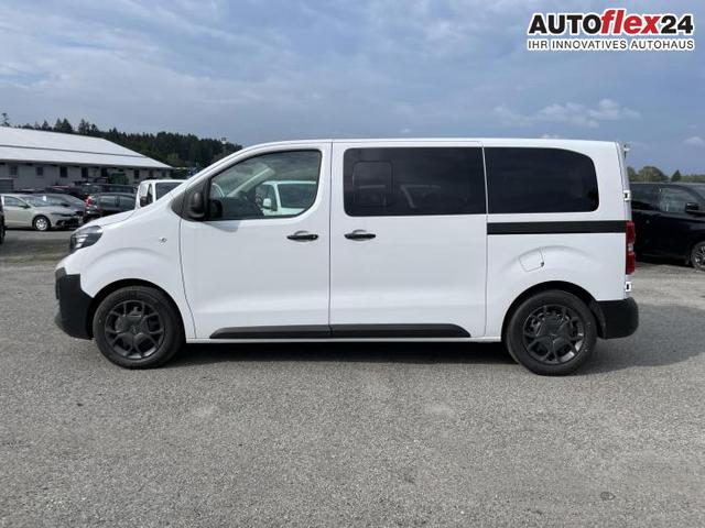 Vorlauffahrzeuge Opel Vivaro - Kombi M 9-Sitzer (M ) 2.2 Diesel 132 KW (179 PS) 8-Gang Automatik