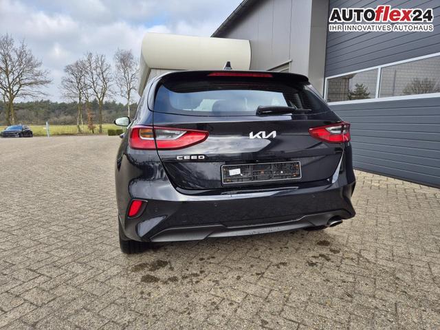 Kia II Ceed Vision 1.5 T-GDi 140PS Automatik Klimaautomatik Alarmanlage Sitzheizung Lenkradheizung Navi PDC Rückf.Kamera Bluetooth Touchscreen Apple CarPlay Android Auto Tempomat 