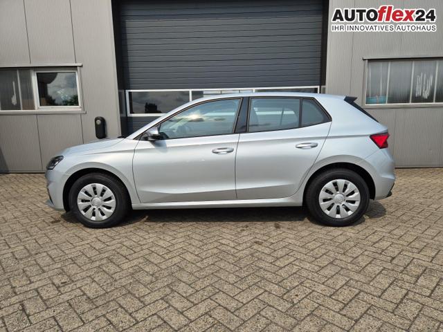 Zentrallager Skoda Fabia - 1.0 TSI 115PS Selection 5-türig Sitzheizung Parksensoren Multifunktionslenkrad Klima Skoda-Radio Bluetooth Touchscreen Tempomat Nebelsch. wireless Apple CarPlay   Android Auto