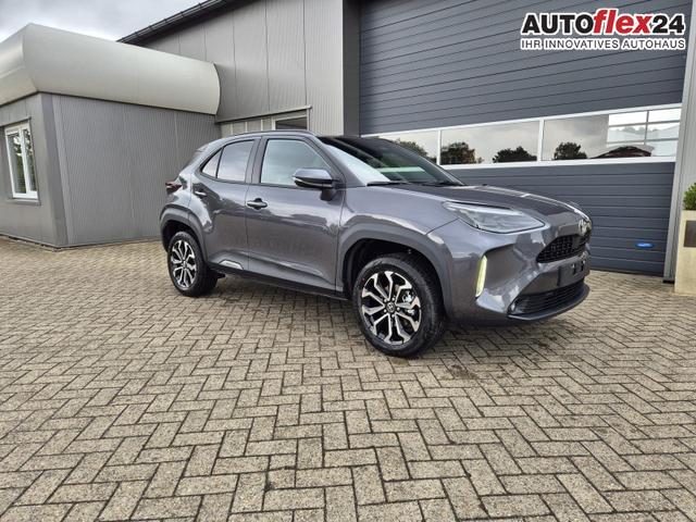 Toyota Yaris Cross 1.5VVT-iE 130PS Automatik Teamplayer Klimaautomatik Sitzheizung Lenkradheizung PDC v+h Rückf.Kamera 17-LM abged.Scheiben 2xKeyless DAB+ Bluetooth Touchscreen Apple CarPlay Android Auto 