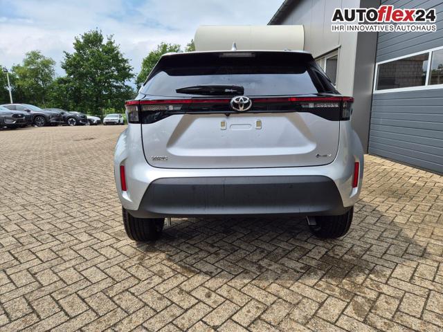 Toyota Yaris Cross 1.5VVT-iE 130PS Automatik Teamplayer Klimaautomatik Sitzheizung Lenkradheizung PDC v+h Rückf.Kamera 17-LM abged.Scheiben 2xKeyless DAB+ Bluetooth Touchscreen Apple CarPlay Android Auto 