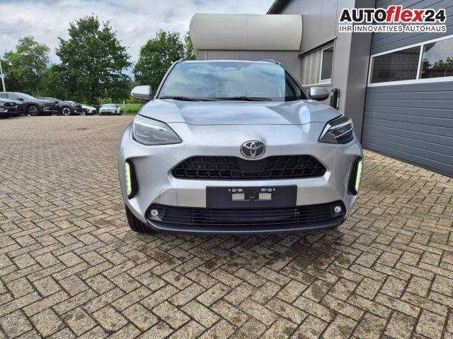 Vorlauffahrzeuge Toyota Yaris Cross - 1.5VVT-iE 130PS Automatik Teamplayer Klimaautomatik Sitzheizung Lenkradheizung PDC v h Rückf.Kamera 17-LM abged.Scheiben 2xKeyless DAB  Bluetooth Touchscreen Apple CarPlay Android Auto