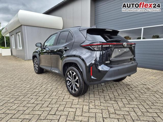 Vorlauffahrzeuge Toyota Yaris Cross - 1.5VVT-iE 130PS Automatik Teamplayer Klimaautomatik Sitzheizung Lenkradheizung PDC v h Rückf.Kamera 17-LM abged.Scheiben 2xKeyless DAB  Bluetooth Touchscreen Apple CarPlay Android Auto