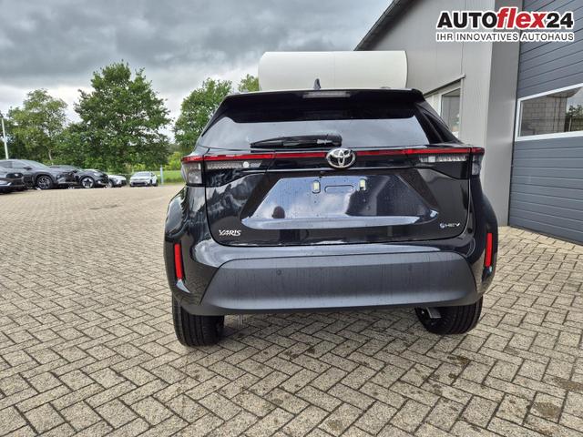 Vorlauffahrzeuge Toyota Yaris Cross - 1.5VVT-iE 130PS Automatik Teamplayer Klimaautomatik Sitzheizung Lenkradheizung PDC v h Rückf.Kamera 17-LM abged.Scheiben 2xKeyless DAB  Bluetooth Touchscreen Apple CarPlay Android Auto