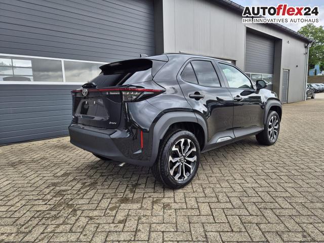 Toyota Yaris Cross 1.5VVT-iE 130PS Automatik Teamplayer Klimaautomatik Sitzheizung Lenkradheizung PDC v+h Rückf.Kamera 17-LM abged.Scheiben 2xKeyless DAB+ Bluetooth Touchscreen Apple CarPlay Android Auto 