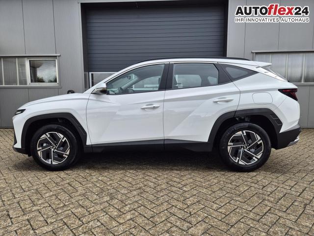 Vorlauffahrzeuge Hyundai TUCSON - 1.6 T-GDI 160PS Sitzheizung Lenkradheizung Klimaautomatik Navi 12,3"-Touchscreen DAB  wireless Apple CarPlay   Android Auto PDC v h Rückf.Kamera 2xKeyless 17-LM