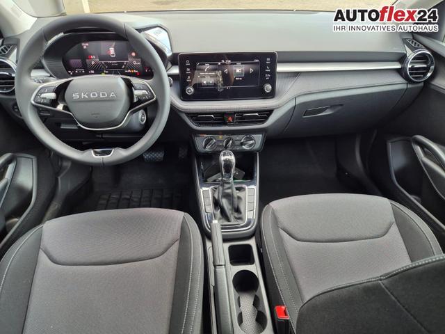 Skoda Fabia 1.0 TSI 115PS DSG Selection 5-türig Rückf.Kamera Parksensoren Sitzheizung Multifunktionslenkrad Klima Skoda-Radio Bluetooth Touchscreen Tempomat Nebelsch. Apple CarPlay + Android Auto 