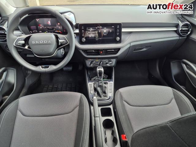 Skoda Fabia 1.0 TSI 115PS DSG Selection 5-türig Rückf.Kamera Parksensoren Sitzheizung Multifunktionslenkrad Klima Skoda-Radio Bluetooth Touchscreen Tempomat Nebelsch. Apple CarPlay + Android Auto 