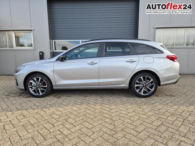 Vorlauffahrzeuge Hyundai i30 Kombi - 1.5 T-GDI 95PS Sitzheizung Lenkradheizung Klimaautomatik Tempomat Navi Apple CarPlay   Android Auto PDC v h Rückf.Kamera 17-LM