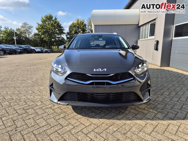 Vorlauffahrzeuge Kia II Ceed Sportswagon - Vision 1.5 T-GDi 140PS Automatik Klimaautomatik Alarmanlage Sitzheizung Lenkradheizung Navi PDC Rückf.Kamera Bluetooth Touchscreen Apple CarPlay Android Auto Tempomat