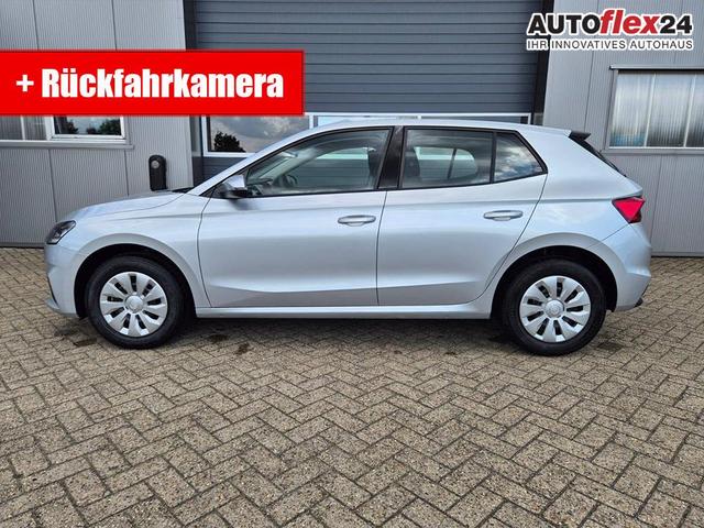 Vorlauffahrzeuge Skoda Fabia - 1.0 TSI 115PS DSG Selection 5-türig Rückf.Kamera Parksensoren Sitzheizung Multifunktionslenkrad Klima Skoda-Radio Bluetooth Touchscreen Tempomat Nebelsch. Apple CarPlay   Android Auto