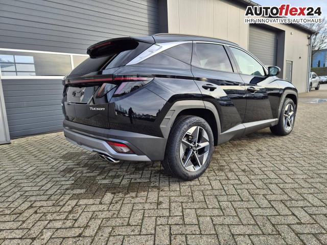 Hyundai TUCSON Trend 1.6 T-GDI 150PS Automatik TZ 2026 Teil-Leder Sitzheizung v+h Lenkradheizung Klimaautomatik Navi Touchscreen DAB+ Apple CarPlay + Android Auto PDC R&uuml;ckf.-Kamera Matrix-LED-Scheinw. 