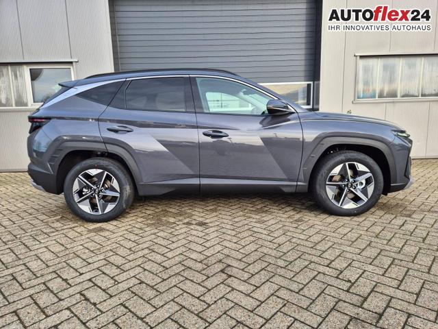 Hyundai TUCSON Trend 1.6 T-GDI 150PS Automatik TZ 2026 Teil-Leder Sitzheizung v+h Lenkradheizung Klimaautomatik Navi Touchscreen DAB+ Apple CarPlay + Android Auto PDC R&uuml;ckf.-Kamera Matrix-LED-Scheinw. 