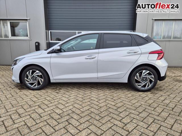 Vorlauffahrzeuge Hyundai i20 - 1.0 T-GDI 90PS Trend Automatik 5-t&uuml;rig Klimaautomatik Sitzheizung Lenkradheizung R&uuml;ckf.Kamera PDC Apple CarPlay Android Auto Tempomat Touchscreen 16"LM
