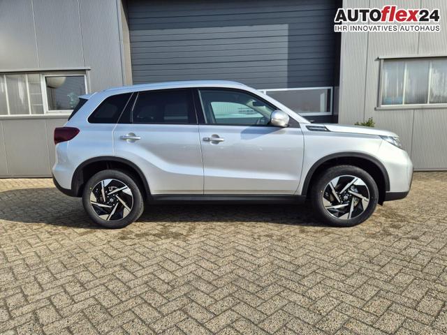 Suzuki Vitara Comfort+ 110PS Automatik MHEV 1.4 Boosterjet Teilleder Navi Klimaautomatik Sitzheizung ACC PDC v+h R&uuml;ckf.Kamera Suzuki-Radio Apple CarPlay Android Auto Touchscreen 2xKeyless 17-LM 