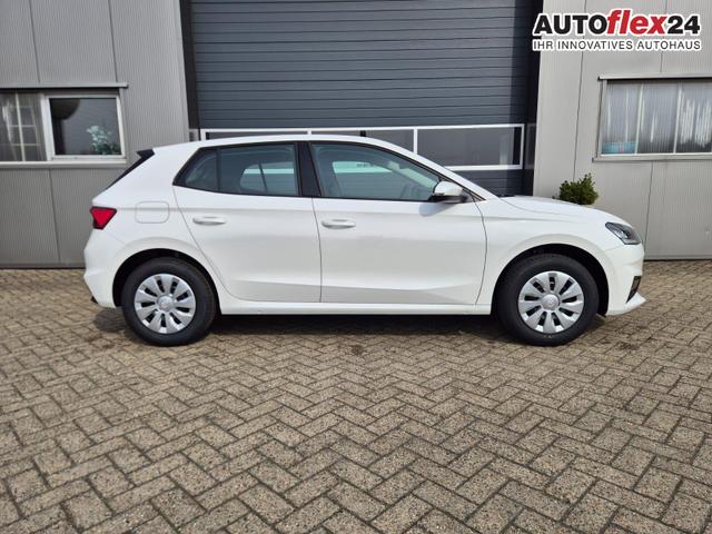 Skoda Fabia 1.0 TSI 95PS Selection 5-t&uuml;rig R&uuml;ckf.Kamera Parksensoren Sitzheizung Multifunktionslenkrad Klima Skoda-Radio Bluetooth Touchscreen Tempomat Nebelsch. Apple CarPlay + Android Auto 