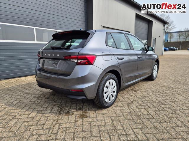 Skoda Fabia 1.0 TSI 95PS Selection 5-t&uuml;rig R&uuml;ckf.Kamera Parksensoren Sitzheizung Multifunktionslenkrad Klima Skoda-Radio Bluetooth Touchscreen Tempomat Nebelsch. Apple CarPlay + Android Auto 