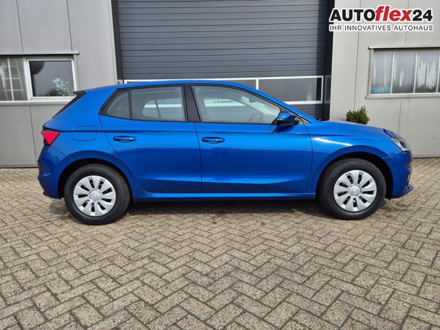 Skoda Fabia 1.0 TSI 95PS Selection 5-t&uuml;rig R&uuml;ckf.Kamera Parksensoren Sitzheizung Multifunktionslenkrad Klima Skoda-Radio Bluetooth Touchscreen Tempomat Nebelsch. Apple CarPlay + Android Auto 