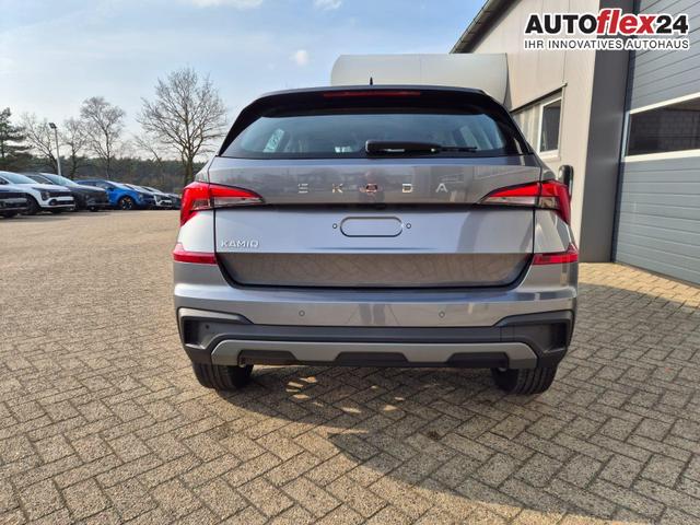 Skoda Kamiq 1.0 TSI 115PS DSG Selection AHK R&uuml;ckf.Kamera PDC v+h Sitzheizung Klimaautomatik Skoda-Radio Apple CarPlay + Android Auto Tempomat Garantieverl&auml;ngerung 16"LM 