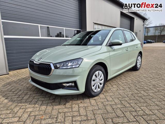 Skoda Fabia 1.0 TSI 95PS Selection 5-t&uuml;rig R&uuml;ckf.Kamera Parksensoren Sitzheizung Multifunktionslenkrad Klima Skoda-Radio Bluetooth Touchscreen Tempomat Nebelsch. Apple CarPlay + Android Auto 