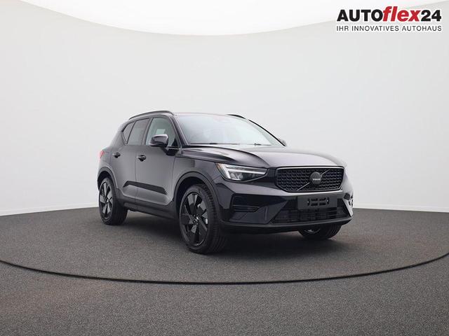 Volvo XC40 2.0 Black Edition Plus B4 Mild-Hybrid 197PS Automatik elektr. PanoDach R&uuml;ckf.Kamera PDC v+h ACC el.Heckklappe Harma/Kadon-Sound Klimaautomatik Sitzheizung Lenkradheizung Apple CarPlay Android Auto 20-LM 