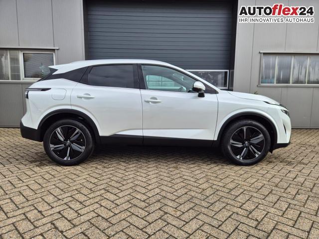 Nissan Qashqai 1.3 DIG-T MHEV 140PS Tekna Voll-Leder Klimaautomatik PanoGlasdach Sitzheizung Lenkradheizung Navi Head-Up Display elektr. Heckklappe ACC PDC v+h 360&deg;Kamera DAB Bluetooth Touchscreen Apple CarPlay Android Auto 19"LM 