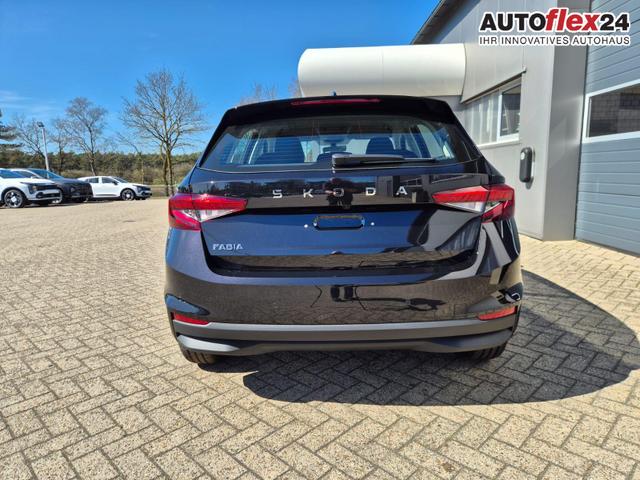 Skoda Fabia 1.0 TSI 95PS Selection 5-t&uuml;rig R&uuml;ckf.Kamera Parksensoren Sitzheizung Multifunktionslenkrad Klima Skoda-Radio Bluetooth Touchscreen Tempomat Nebelsch. Apple CarPlay + Android Auto 