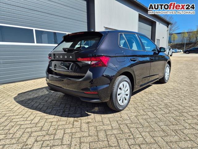 Skoda Fabia 1.0 TSI 95PS Selection 5-t&uuml;rig R&uuml;ckf.Kamera Parksensoren Sitzheizung Multifunktionslenkrad Klima Skoda-Radio Bluetooth Touchscreen Tempomat Nebelsch. Apple CarPlay + Android Auto 