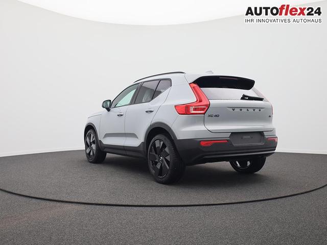Vorlauffahrzeuge Volvo XC40 - 2.0 Black Edition Plus B4 Mild-Hybrid 197PS Automatik elektr. PanoDach R&uuml;ckf.Kamera PDC v h ACC el.Heckklappe Harman/Kardon-Sound Klimaautomatik Sitzheizung Lenkradheizung Apple CarPlay Android Auto 20-LM