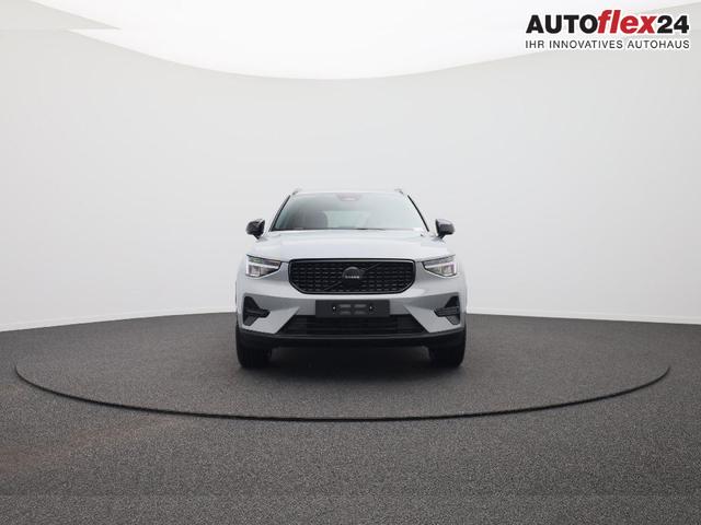 Volvo XC40 2.0 Black Edition Plus B4 Mild-Hybrid 197PS Automatik elektr. PanoDach R&uuml;ckf.Kamera PDC v+h ACC el.Heckklappe Harman/Kardon-Sound Klimaautomatik Sitzheizung Lenkradheizung Apple CarPlay Android Auto 20-LM 