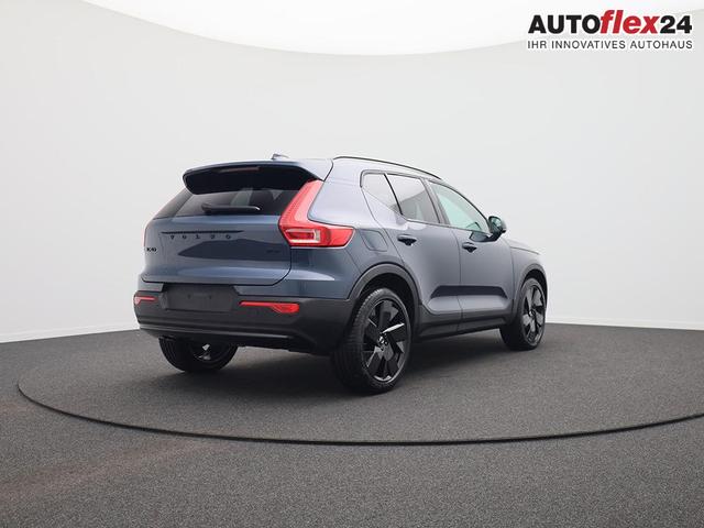 Volvo XC40 2.0 Black Edition Plus B4 Mild-Hybrid 197PS Automatik elektr. PanoDach R&uuml;ckf.Kamera PDC v+h ACC el.Heckklappe Harman/Kardon-Sound Klimaautomatik Sitzheizung Lenkradheizung Apple CarPlay Android Auto 20-LM 