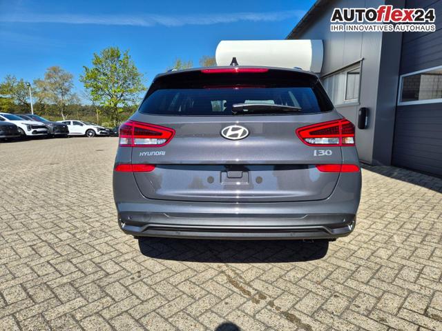 Hyundai i30 Kombi 1.5 T-GDI 150PS Automatik Trend Sitzheizung Lenkradheizung Klimaautomatik PDC v+h R&uuml;ckf.Kamera Navi Apple CarPlay + Android Auto 16"LM 