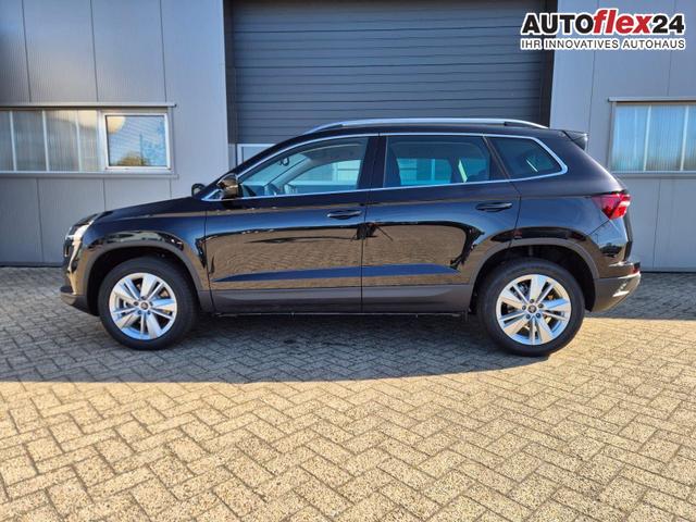 Vorlauffahrzeuge Skoda Karoq - 1.5 TSI 150PS DSG Selection AHK Klimaautomatik Sitzheizung Lenkradheizung ACC PDC v h R&uuml;ckf.Kamera abg.Scheiben Apple CarPlay Android Auto 17"LM