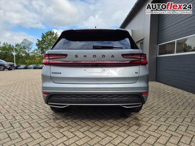Skoda Kodiaq Sportline 1.5 TSI 204PS PHEV DSG schwenkb. AHK elektr. PanoDach HUD Alcantara PDC v+h 360&deg;Kamera CANTON Sound Klimaautomatik Sitzheizung Lenkradheizung Navi Apple CarPlay Android Auto 2xKeyless 19"LM vollelektr. Reichweite 116KM 