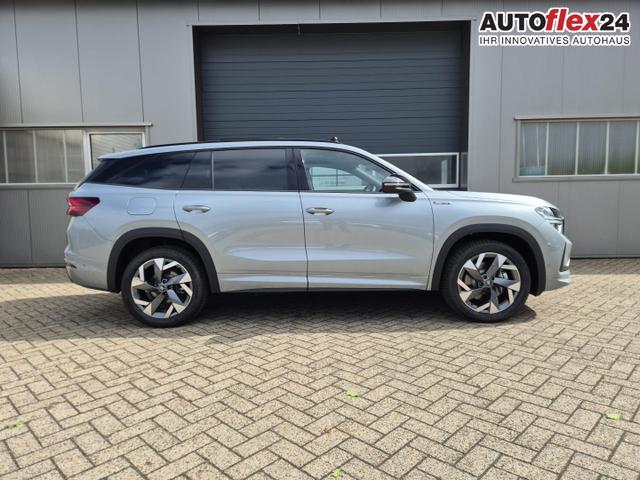 Skoda Kodiaq Sportline 1.5 TSI 204PS PHEV DSG schwenkb. AHK elektr. PanoDach HUD Alcantara PDC v+h 360&deg;Kamera CANTON Sound Klimaautomatik Sitzheizung Lenkradheizung Navi Apple CarPlay Android Auto 2xKeyless 19"LM vollelektr. Reichweite 116KM 