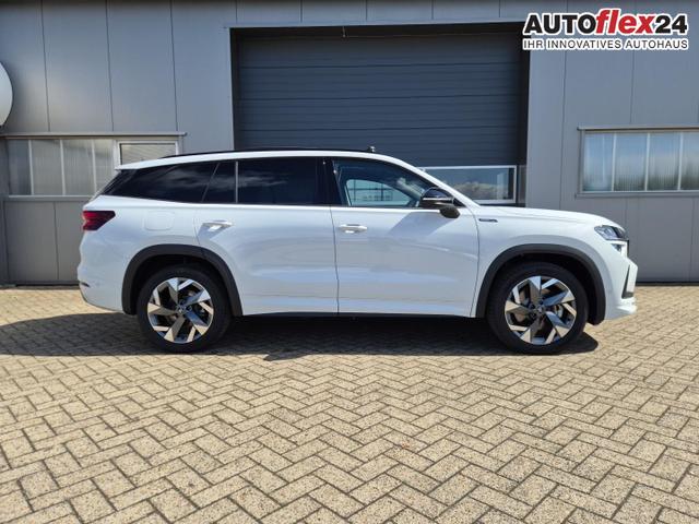 Skoda Kodiaq Sportline 1.5 TSI 204PS PHEV DSG schwenkb. AHK elektr. PanoDach HUD Alcantara PDC v+h 360&deg;Kamera CANTON Sound Klimaautomatik Sitzheizung Lenkradheizung Navi Apple CarPlay Android Auto 2xKeyless 19"LM vollelektr. Reichweite 116KM 